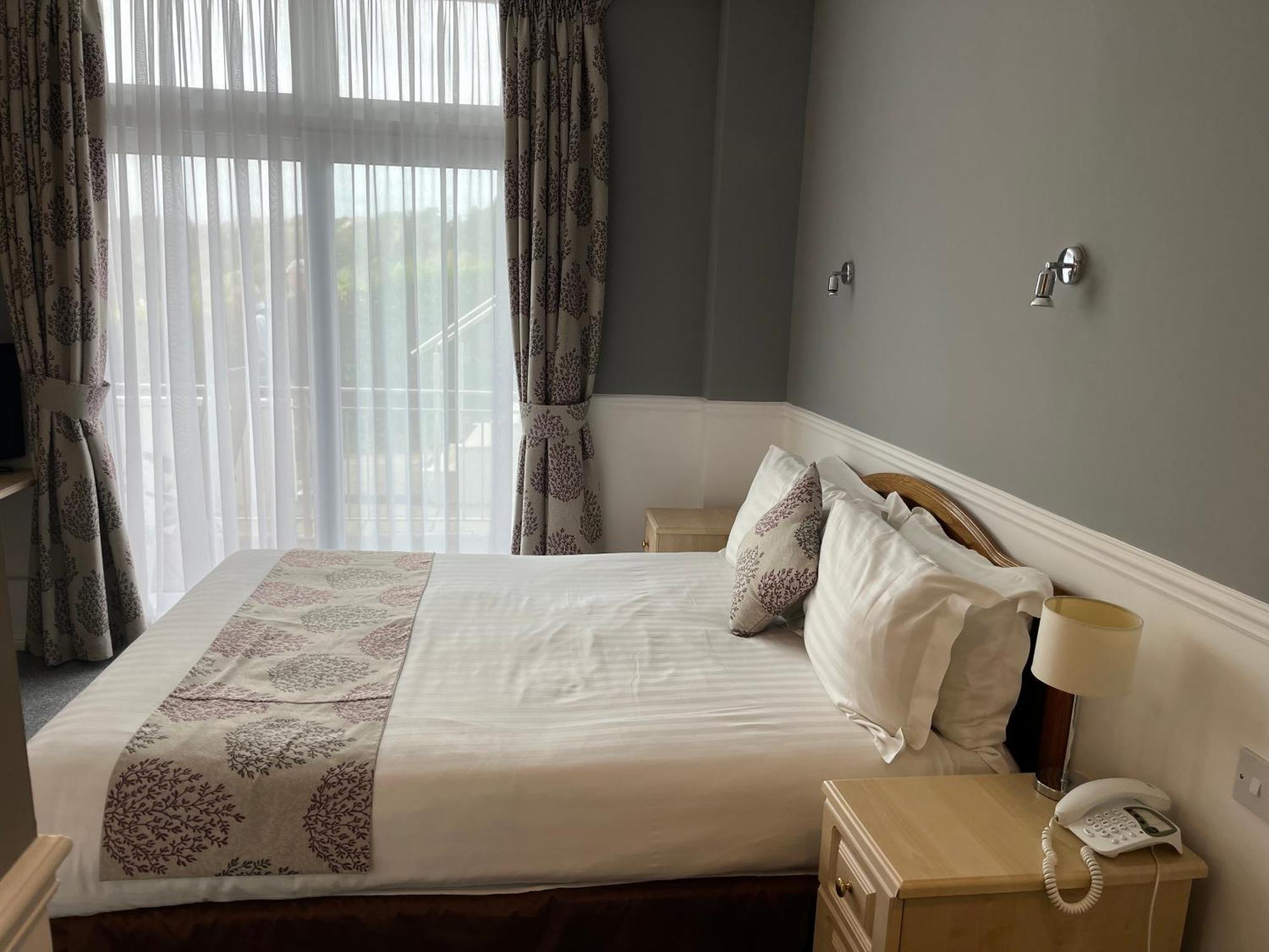 Biarritz Hotel St Brelade Εξωτερικό φωτογραφία