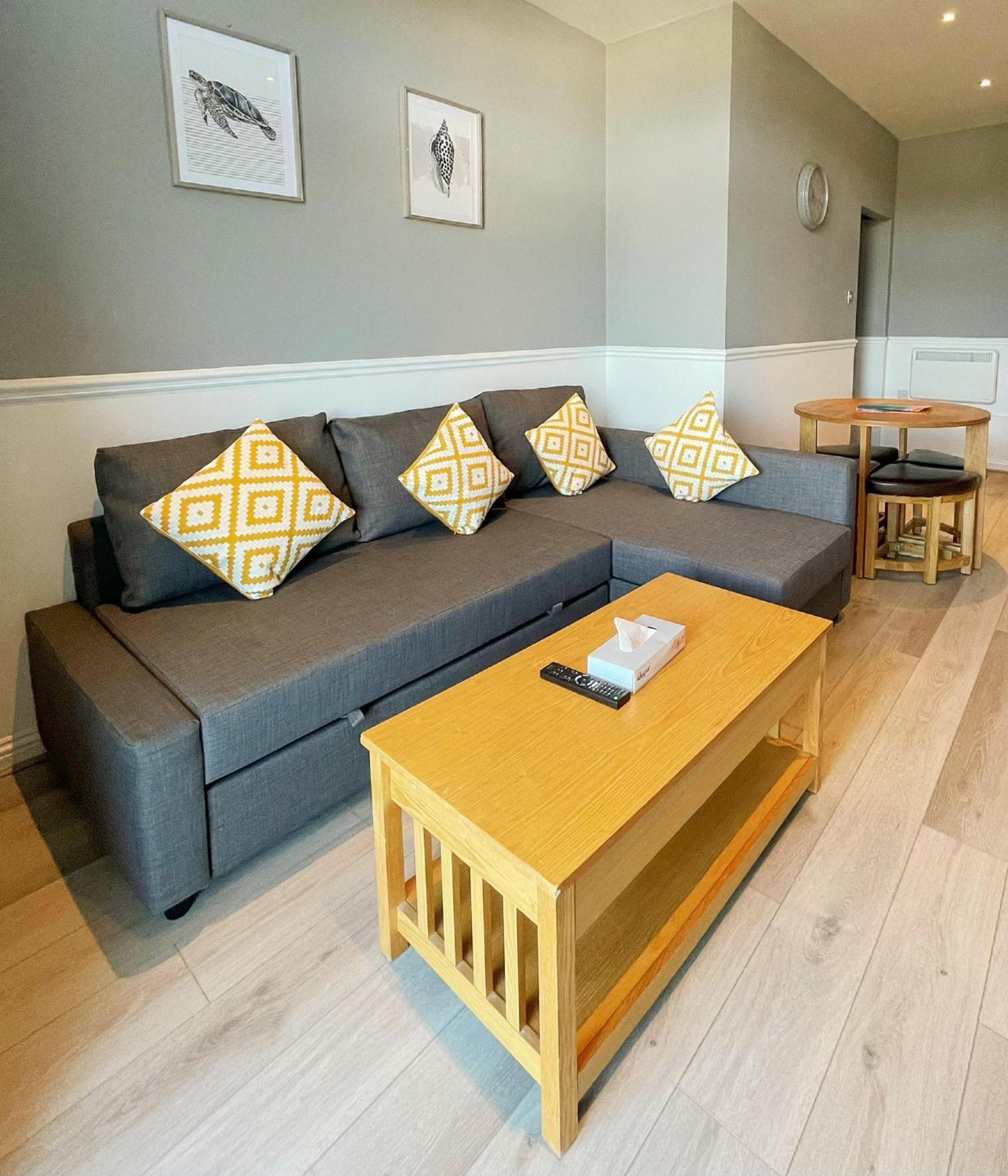 Biarritz Hotel St Brelade Εξωτερικό φωτογραφία