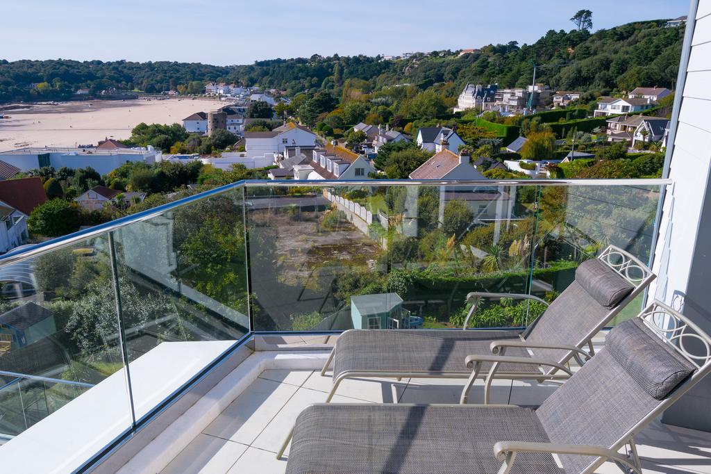 Biarritz Hotel St Brelade Εξωτερικό φωτογραφία